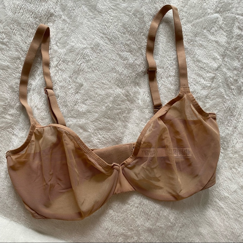 Victoria’s Secret Body By Victoria Unlined Bra